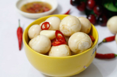 Ăn dưa cà tuyệt đối không ăn cùng thực phẩm này vì sẽ sinh độc tố, thói quen cần bỏ