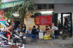 Bỏ nghề nông dân lên thành phố, U50 thành bà chủ bánh giò thịt nướng 18 năm nức tiếng