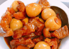 Cách làm thịt kho trứng cút nước dừa thơm ngon, đậm đà