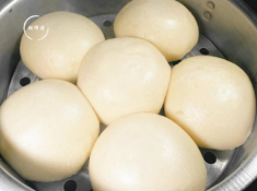 Hô biến bánh bao “không người lái” thành món ăn vặt hấp dẫn không ngờ