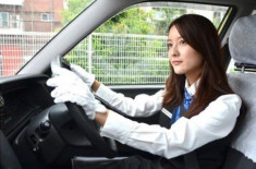 Nữ tài xế taxi quyến rũ nhất Nhật Bản, vòng nào vòng nấy đẹp mướt mắt