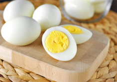 Salad trứng dễ làm lại siêu ngon mát, bổ dưỡng cho ngày hè