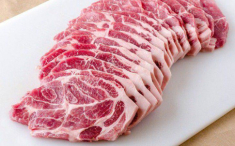 Thêm thao tác nhỏ này, cá, thịt, gia cầm dù để lâu vẫn cứ tươi rói như vừa mới mua