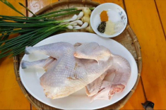 Cách làm gà hấp hành thơm ngọt ngon hết nấc