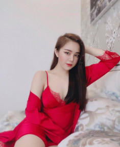 Hot girl tạo dáng khiêu gợi với đồ ngủ mỏng tang làm dân tình chẳng thể chớp mắt