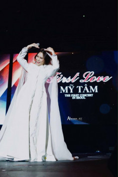 Mỹ Tâm mặc Hanbok hát live “Người hãy quên em đi” cùng 4000 khán giả trong concert đầu tiên tại Hàn Quốc