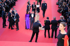 Ngọc Thanh Tâm suýt lộ vòng 3 trên thảm đỏ Cannes 2017