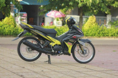 Exciter 135 sắc vàng nhẹ nhàng đón bình minh của biker Bình Thuận