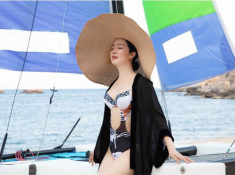 Hoa hậu Đền Hùng Giáng My: U50 vẫn diện bikini bốc lửa, thân hình nuột như gái đôi mươi