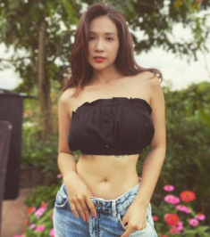 Khoe gương mặt sắc sảo, Khả Như lại bị chê vì chiếc cằm nhọn hoắt xuyên thủng vạn vật
