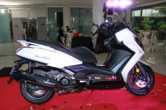 Kymco ra mắt tay ga phân khối lớn 250cc với mức giá chỉ 5.125 đô