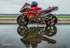 MV Agusta F4 RR đẹp không thể cưỡng trong bản độ tiền tỷ của biker Việt