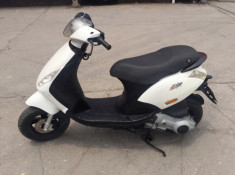 Piaggio Zip nhập khẩu Ý màu trắng xe đẹp biển 29