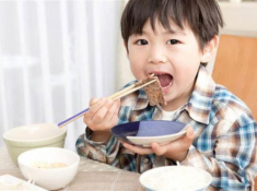 5 trò chơi vận động cả nhà nên cùng chơi để giúp bé tăng chiều cao