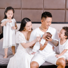 Cảnh bỉm sữa thất nghiệp, đi bán sữa chua, vợ chuyển lương tháng của Tuấn Hưng sau nghỉ hát