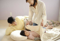 Cho con ngủ chung giường với bố mẹ, kết quả 10 năm sau khiến ai cũng kinh ngạc
