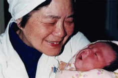 Em bé thụ tinh ống nghiệm kỳ diệu 32 năm trước, giờ trưởng thành nhiều người “thất vọng”