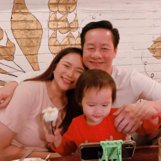 Hết ồn ào chê béo, Phan Như Thảo lại bị mắng khi khoe clip con nói tiếng Anh