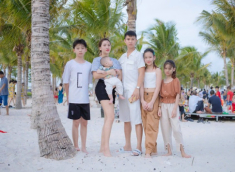 Mẹ đơn thân 4 con U40 cơ thể vẫn nuột nà, trai kém 11 tuổi cứ lấy cớ sang chơi
