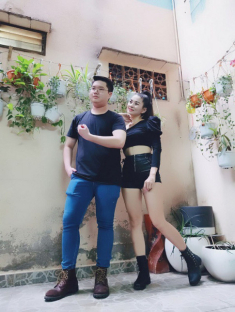Mẹ đơn thân U40 trẻ mơn mởn, đi bên cạnh con trai nhiều người hỏi “Chị lái máy bay à?”