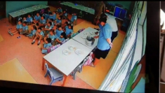 Ngày nào tan học con cũng khóc kêu đói, bố xem camera thì bàng hoàng thấy hành động của cô