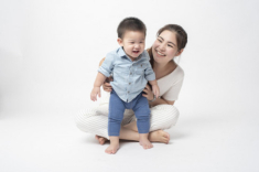 Nghịch lý mẹ bỉm sữa hiện đại: Càng nhiều thông tin, càng dễ lạc lối