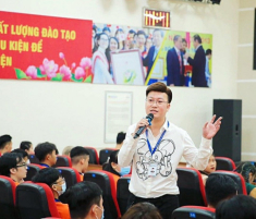 Sau lần mất trí nhớ, Sỹ Luân U40 cưới vợ kém 12 tuổi, con 8 tháng vẫn chưa biết khóc
