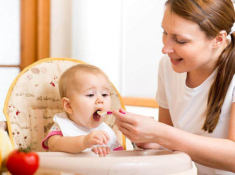 1 tuần cho bé ăn mấy hộp sữa chua là hợp lý nhất?