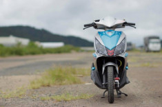 Air blade độ tung hoành giữa con đường hoang sơ của biker Việt