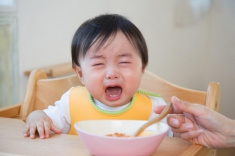 Bé biếng ăn, kém hấp thu, chậm tăng cân mẹ đừng quá lo