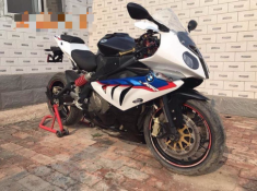 Benelli BN600 Hóa thân ngoạn mục thành Cá mập BMW S1000RR