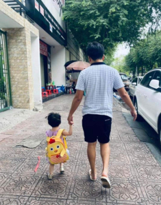 Cảnh nuôi con gái ít ai biết ở nhà của Trường Giang Nhã Phương