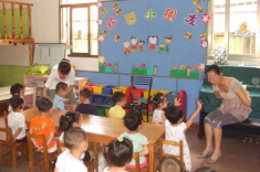 Cô giáo mầm non có 20 năm kinh nghiệm: “Đừng mặc váy cho con gái đi học”
