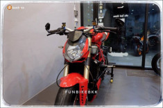 Ducati Street Fighter 848 vẻ đẹp từ giai thoại ‘chiến binh đường phố’