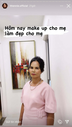 Hiếu thảo chọn đồ cho mẹ đi tiệc, H‘Hen Niê chứng tỏ tài lẻ làm stylist thượng thừa