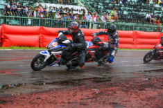 [Hình ảnh] Winner 150 đua xe trong ngày mưa tại SVĐ Đồng Tháp