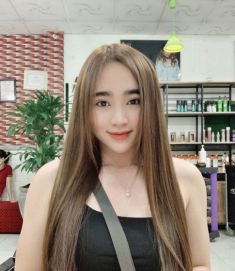 Hot girl Tây Đô có “cặp mông quả đào” một mét mê diện quần bó chẽn