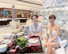 Mẹ bỉm sữa ngực căng như nứt cúc áo, xinh áp đảo MC VTV, con lai đẹp như thiên thần