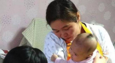 Ở với bảo mẫu 1 tháng con trai sụt 15kg, nghe giải thích mẹ không giận mà thưởng thêm tiền