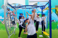 Tin vui cho mẹ: Sân chơi mới đạt chuẩn ở trường giúp con tăng cường vận động