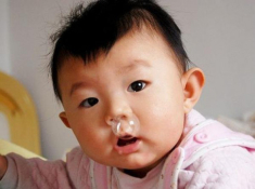 Trẻ bị cảm lạnh: Dấu hiệu và biến chứng nghiêm trọng