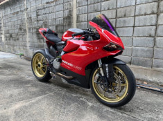 Ducati Panigale 899 độ đầy mê hoặc vay mượn từ đàn anh Panigale 1199