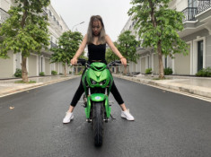 kawasaki Z125 Độ theo phiên bản kawasaki Z1000 Đọ dáng cùng Hot girl Tây ninh