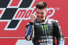 [MotoGP 2019] Vinales hạ bệ Marquez, Quartararo dành chiến thắng đầu tiên của năm 2019