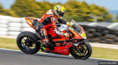 Thử nghiệm trước cuộc đua WSBK 2019: Bautista đứng đầu với Ducati V4R
