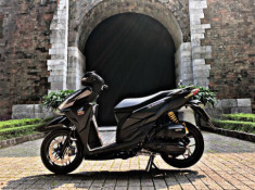 Vario 150 độ full tem Titan cùng ống xả Carbon Fiber