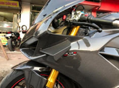 Ducati Panigale V4 S độ chất lừ với dàn áo Full Carbon của Biker Việt