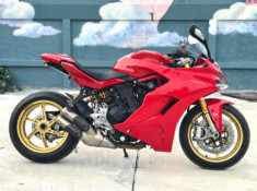 Ducati SuperSport S độ hoàn thiện với dàn option hàng hiệu