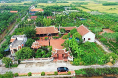 “Biệt phủ” 1.700m2 toàn gỗ quý và dàn cây cảnh tiền tỷ ở Nam Định