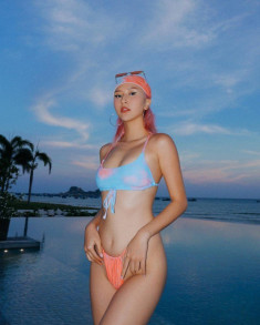 Bikini cắt xẻ thôi chưa đã mắt, sao Việt “cung đấu” vóc dáng với thiết kế cọng thun táo bạo
